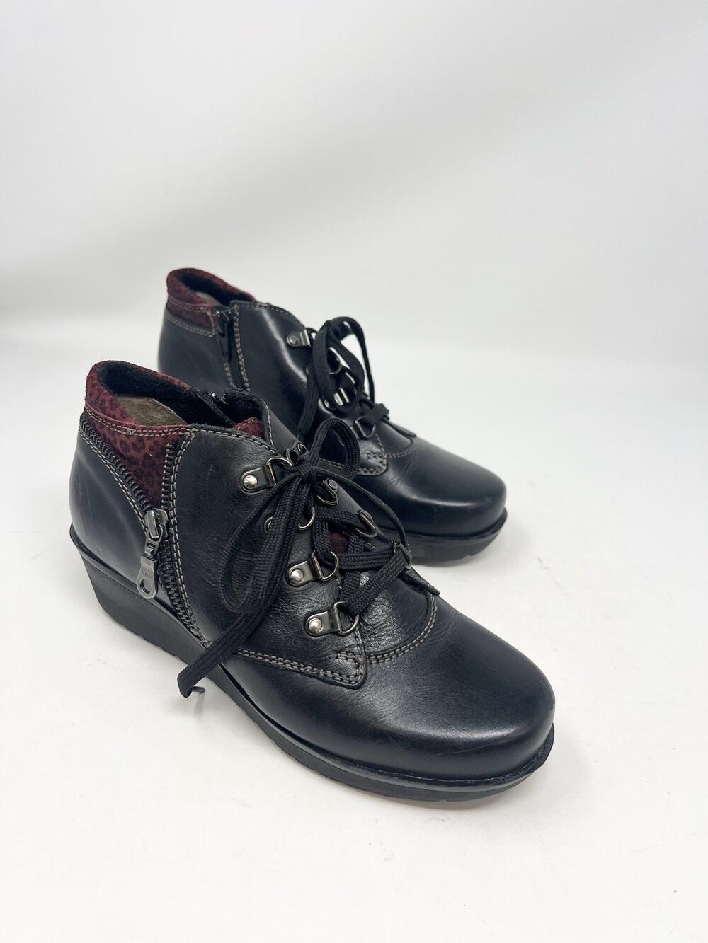 Dromedaris Becky black leather side zip lace up ankle boots Size 37 EU 6.5 Wedge